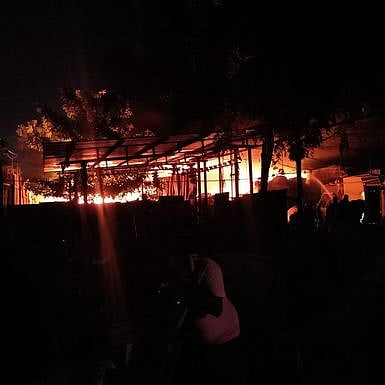 தஞ்சாவூரில் பிளாஸ்டிக் கிடங்கு,மரக்கடையில் தீவிபத்து