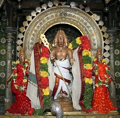 சுவாமிமலையில் திருக்காா்த்திகை திருவிழா: ஏராளமான பக்தா்கள் வழிபாடு