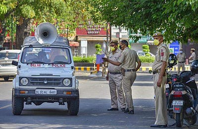 தில்லி: காவலர் மீது காரை ஏற்றியவர் கைது