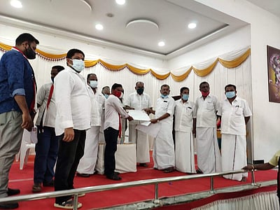 ஓமலூரில் அதிமுகவில் ஏராளமானோர் இணைந்தனர்