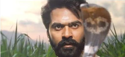 சர்ச்சையில் ஈஸ்வரன் படம்: பாம்பைத் துன்புறுத்தியதாக சிம்பு மீது புகார்