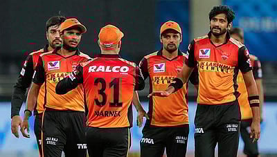 ஐபிஎல்: தொடர்ச்சியாக பிளேஆஃப்புக்குத் தகுதி பெற்ற அணிகள்