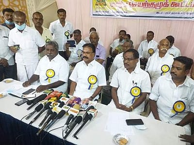 கரோனா பாதுகாப்பு ஏற்பாடுகளுடன் பள்ளிகளை மீண்டும் திறக்க ஆசிரியர்கள் வரவேற்பு