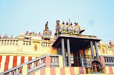 திருத்தணி முருகன் கோவில் தங்கும் விடுதிகளை சட்டவிரோத நடவடிக்கைகளுக்கு பயன்படுத்துவதை தடுக்கக் கோரி மனு