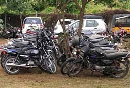 செங்கல்பட்டு மதுவிலக்கு வழக்குகளில் கைப்பற்றப்பட்ட  வாகனங்கள் ஏலம்