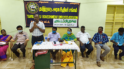 வேளாண் சட்டங்களை திரும்பப் பெற அரசு ஊழியா் சங்கம் வலியுறுத்தல்