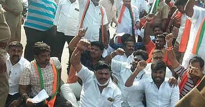 வெற்றிவேல் யாத்திரைக்குத் தடை: பாஜகவினா் மறியல்