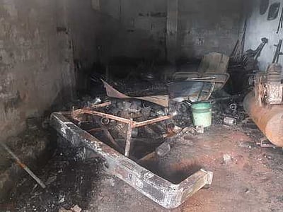 கூடலூரில் 3 கடைகளில் தீ விபத்து