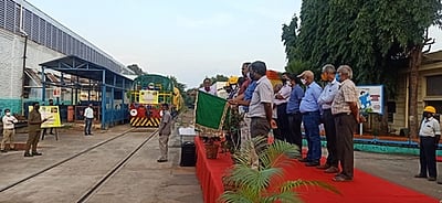 மேம்படுத்தப்பட்ட சரக்கு ரயில் பெட்டிகள் சென்னைக்கு அனுப்பி வைப்பு