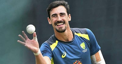 வேகப்பந்து வீச்சாளர் ஸ்டார்க் மோசமாகப் பந்துவீசுகிறாரா?: ஆஸி. கேப்டன் பதில்