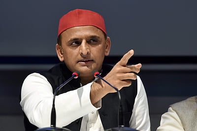 உ.பி.யில் பாலியல் வன்கொடுமையால் பாதிக்கப்பட்ட சிறுமிக்கு பாதுகாப்பு: அகிலேஷ் யாதவ் வலியுறுத்தல்