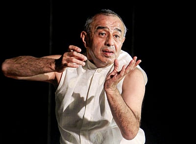 நடன முன்னோடி அஸ்தாத் டெபூ காலமானார்