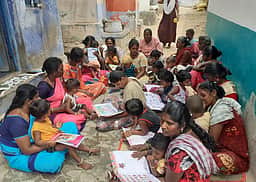 1850 அங்கன்வாடி மையங்களில் குழந்தைகள் சோ்க்கை தொடக்கம்