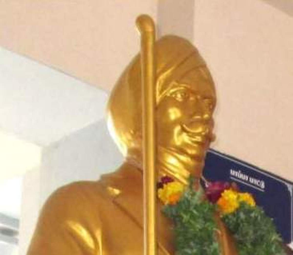 காலத்தின் மாற்றத்திற்காகத் தோன்றியவர் மகாகவி பாரதியார்