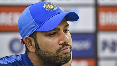 டெஸ்ட் தொடரில் பங்கேற்கத் தனி விமானத்தில் ஆஸ்திரேலியா செல்லும் ரோஹித் சர்மா