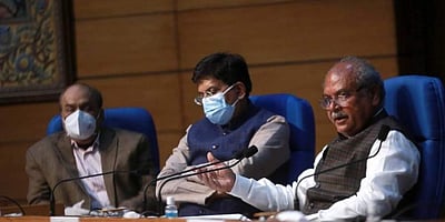 விவசாயிகளின் போராட்டத்துக்குப் பின்னணி யார்? ஊடகங்களை விசாரிக்கச் சொல்லும் மத்திய அமைச்சர்