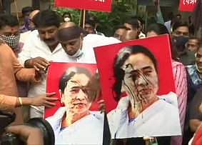 மேற்கு வங்கத்தில் குடியரசுத் தலைவர் ஆட்சியை அமல்படுத்துக: மும்பையில் பாஜக பேரணி