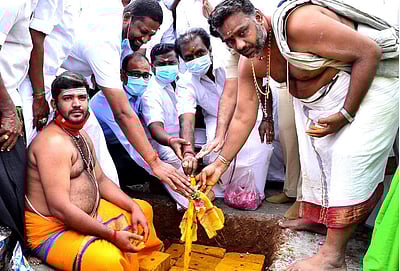 தென்காசி மாவட்ட ஆட்சியர் அலுவலகம் கட்ட பூமிபூஜை