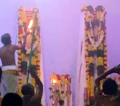 இளமால்குளம் மாடசுவாமி கோயிலில் காா்த்திகை  சிறப்பு வழிபாடு