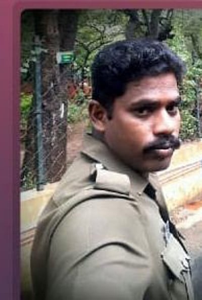 குற்றவாளியை பிடிக்கச் சென்ற காவலருக்கு அரிவாள் வெட்டு