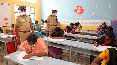 தருமபுரியில் காவலா் எழுத்துத் தோ்வு