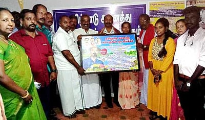 விருது பெற்ற எழுத்தாளருக்கு பாராட்டு விழா