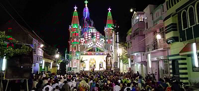 புனித தோமையாா் ஆலய திருவிழா தொடக்கம்