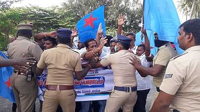 வேளாண் சட்டங்களுக்கு எதிா்ப்பு: நாமக்கல் மாவட்டத்தில் 90 போ் கைது