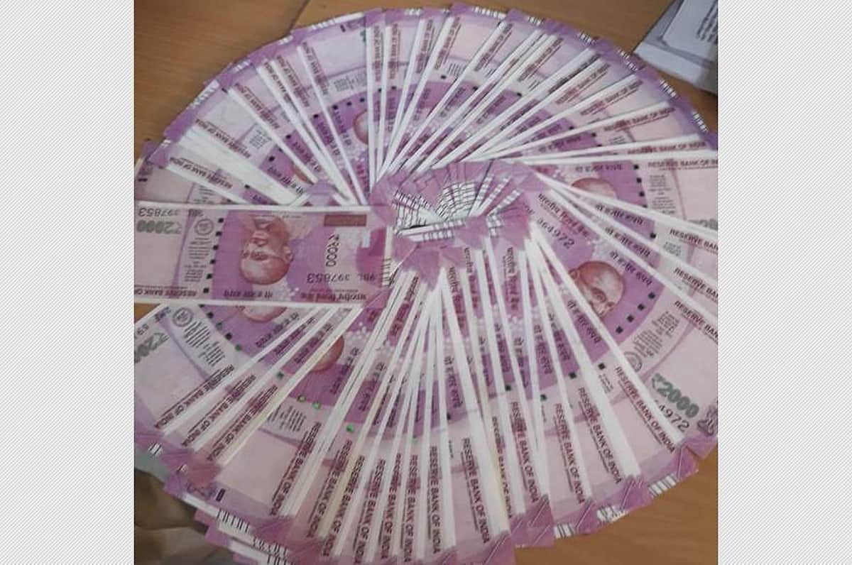 ஒடிசாவில் பள்ளி ஆசிரியருக்கு ரூ.4 கோடி சொத்து: லஞ்ச ஒழிப்புத் துறை பறிமுதல்