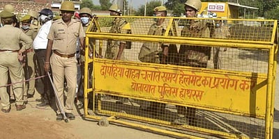 ஹத்ராஸ் வழக்கு: நான்கு பேர் மீது குற்றப்பத்திரிகை தாக்கல் செய்தது சிபிஐ