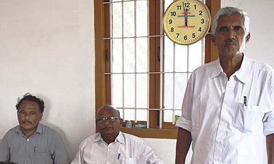 விவசாய நிலங்களுக்கான இழப்பீட்டை அரசு உயர்த்தி வழங்கக் கோரி சங்ககிரியில் விவசாயிகள் கலந்தாய்வுக் கூட்டம்