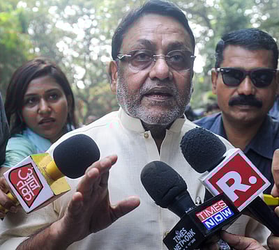 மேற்கு வங்க அரசைக் கவிழ்க்க பாஜக முயற்சி: தேசியவாத காங்கிரஸ்