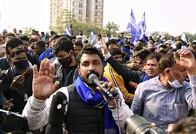 உ.பி. ஊராட்சி தேர்தலில் போட்டி: பீம் ஆர்மி தலைவர்