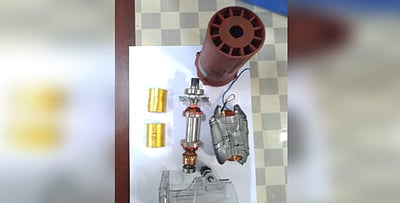 துபையிலிருந்து மதுரைக்கு கடத்தி வந்த ரூ.17.95 லட்சம் மதிப்புள்ள தங்கம் பறிமுதல்