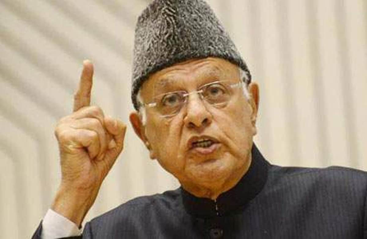 ஃபரூக் அப்துல்லா மருத்துவமனையிலிருந்து வீடு திரும்பினார்