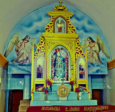 சிரம் சாய்த்து அருளும் நாகை மாதரசி மாதா