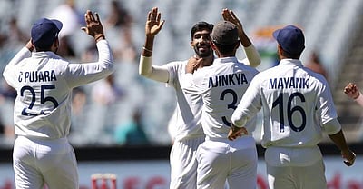 மெல்போர்ன் டெஸ்ட்: ரஹானேவின் தலைமைப் பண்பு பற்றி பேச கவாஸ்கர் மறுப்பு!