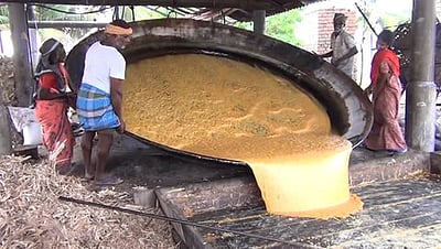 நெருங்கும் தைப் பொங்கல்: கரும்பு, வெல்லம், பானைகள் உற்பத்தி தீவிரம்