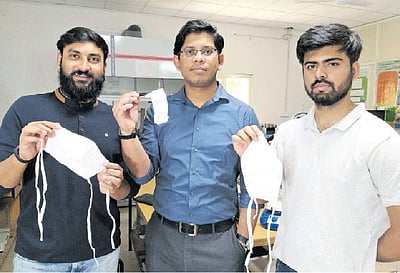 முகக்கவசமாகும் பிளாஸ்டிக் பாட்டில்கள்!