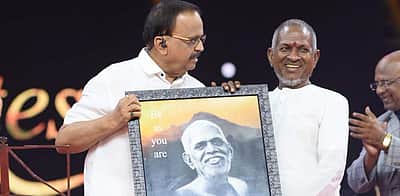 எஸ்.பி.பி.க்காக உருகியது முதல் பிரசாத் ஸ்டூடியோ சர்ச்சை வரை: 2020-ல் இளையராஜா என்ன செய்தார்?