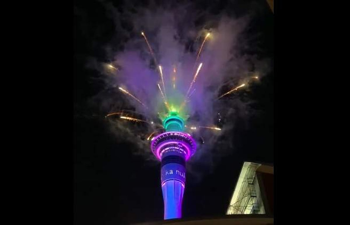 நியூஸிலாந்தில் பிறந்தது புத்தாண்டு 2021