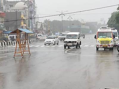 மீண்டும் மழை! உருவாகிறது புதிய காற்றழுத்த தாழ்வுப் பகுதி!