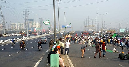 நொய்டா - தில்லி எல்லையில் 4-ஆவது நாளாக விவசாயிகள் போராட்டம்