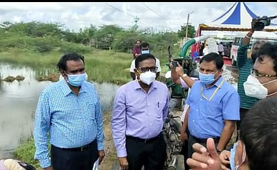 அத்திப்பட்டு புதுநகர் பகுதியில் மத்தியக் குழுவினர் பார்வையிட்டு ஆய்வு