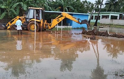 கூத்தாநல்லூர்: 218 வீடுகள் சேதம்;16 முகாம்களில் 4,344 பேர்