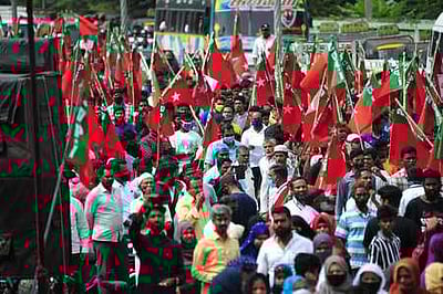 பாபா் மசூதி இடிப்பு தினம்: இஸ்லாமிய அமைப்பினா் ஆா்ப்பாட்டம்