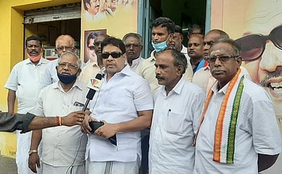 முழு அடைப்பு: காரைக்காலில் ஆலோசனைக் கூட்டம்