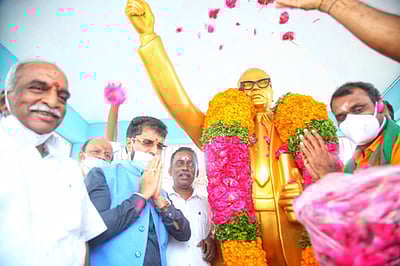 திருச்செந்தூரில் வேல் யாத்திரை நிறைவு விழா: பாஜக மாநிலத் தலைவா் எல். முருகன்