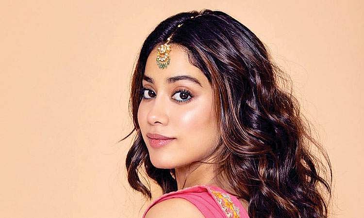 சென்னையில் தீபாவளி கொண்டாடிய ஜான்வி கபூர்