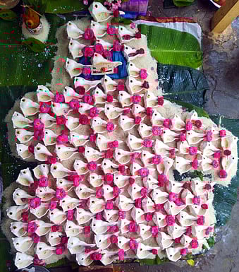 காா்த்திகை சோம வாரம்: ஏகாம்பரேஸ்வரா் கோயிலில் சங்காபிஷேகம்